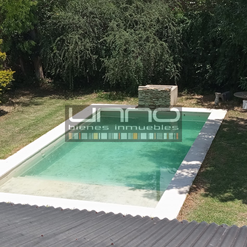 Casa en Funes con jardin y piscina - 4 dormitorios
