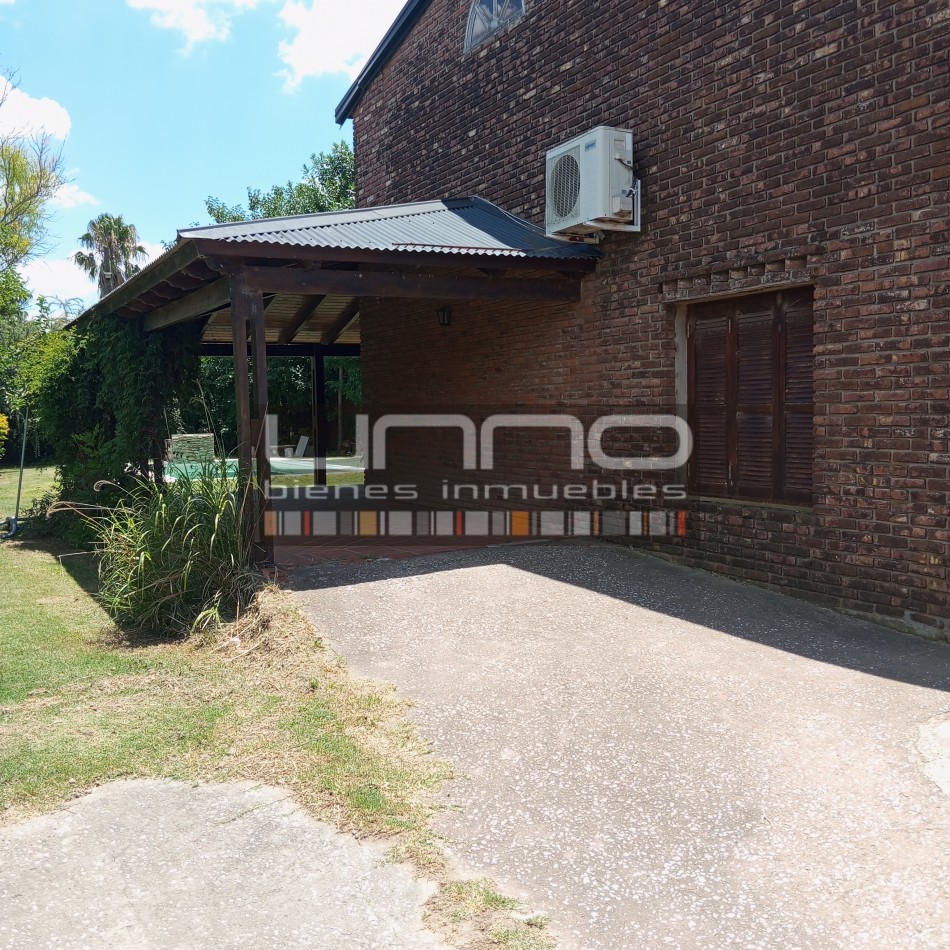 Casa en Funes con jardin y piscina - 4 dormitorios