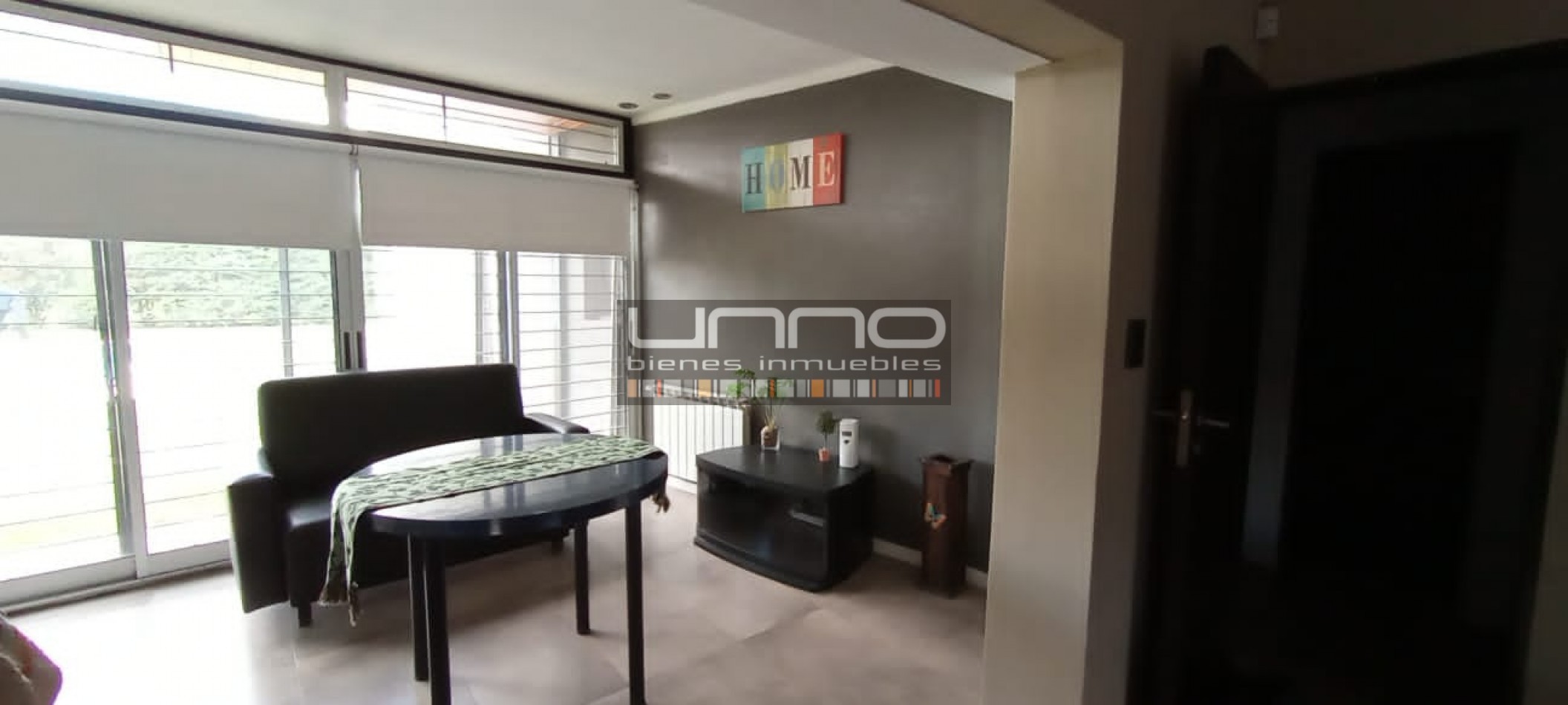 Casa desarrollada en planta baja - 3 dormitorios - Piscina
