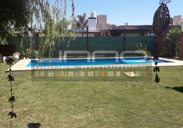 Casa Cantegrill - 2 dormitorios -. Piscina